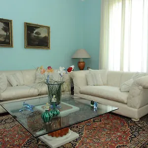 La Maison Du Charme Bed & Breakfast Modena